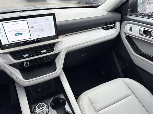 New 2026 Ford Explorer Active w/ Active Comfort Package image 16