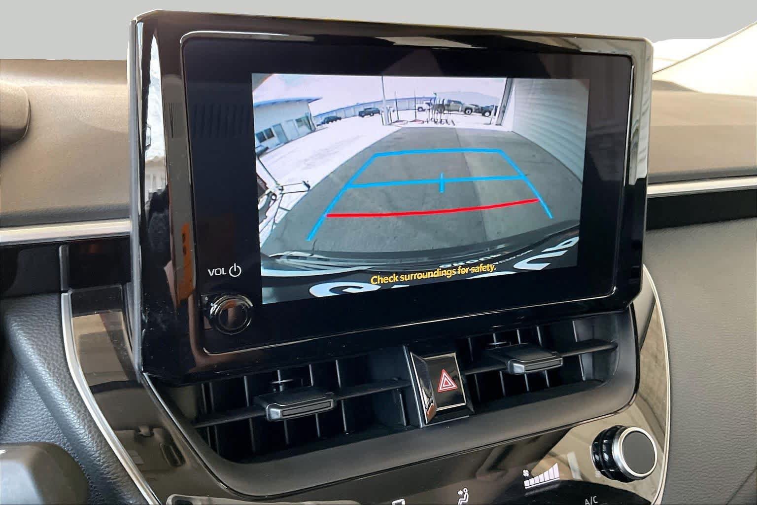 Used 2025 Toyota Corolla LE FWD image 27