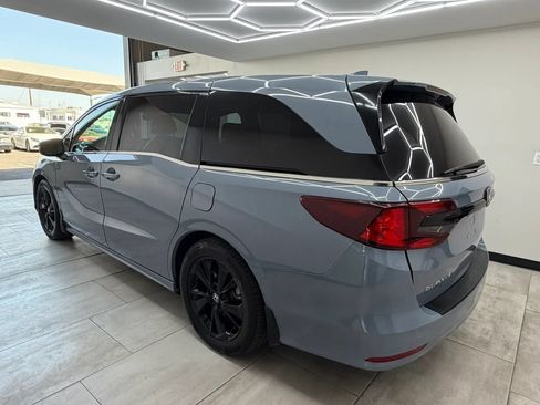 Used 2023 Honda Odyssey Sport image 4