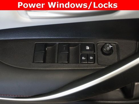 Used 2023 Toyota Corolla SE image 6
