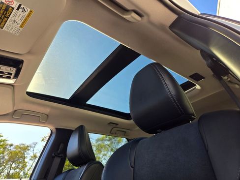 New 2025 Mitsubishi Outlander SE image 17