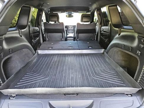 Used 2020 Jeep Grand Cherokee Laredo image 27