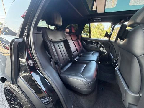 Used 2023 Land Rover Range Rover SE AWD/4WD image 40