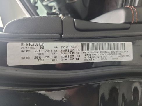 Used 2017 Jeep Grand Cherokee Laredo AWD/4WD image 33