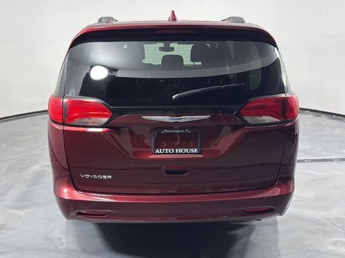 Used 2020 Chrysler Voyager Lxi FWD image 5