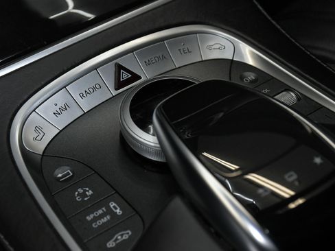 Used 2016 Mercedes-Benz S 63 AMG 4MATIC Coupe image 32