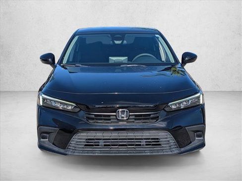 Used 2023 Honda Civic LX image 2