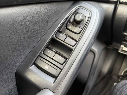 Used 2024 Subaru Crosstrek 2.0i image 14