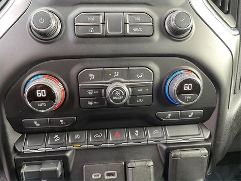 Used 2021 Chevrolet Silverado 1500 LT Trail Boss w/ Convenience Package II image 24