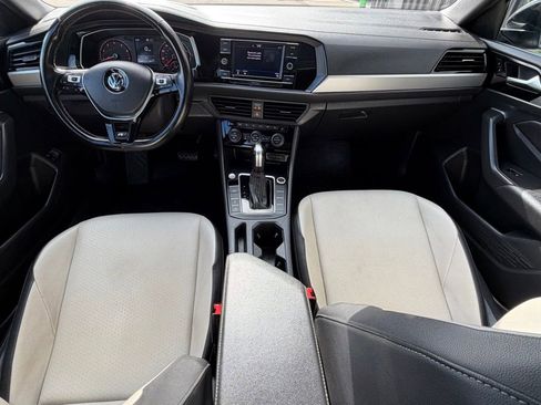 Used 2021 Volkswagen Jetta R-Line w/ R-Line Cold Weather Package FWD image 8