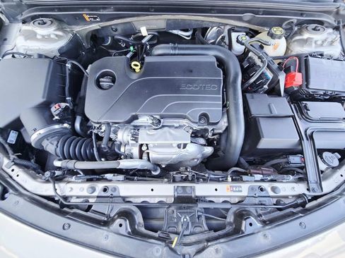 Used 2022 Chevrolet Malibu LT image 17