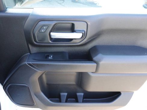 Used 2024 Chevrolet Silverado 2500 Custom w/ Custom Value Package AWD/4WD image 31