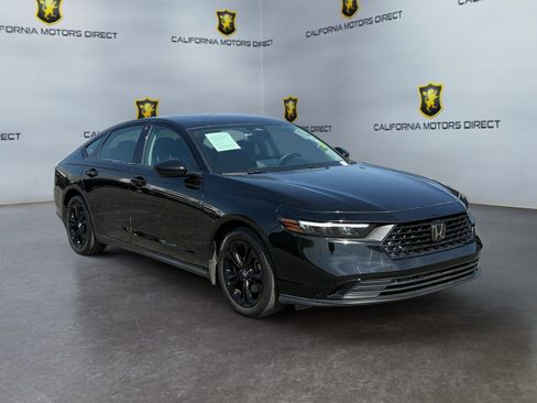 Used 2025 Honda Accord SE image 7