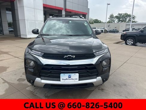 Used 2023 Chevrolet TrailBlazer LT w/ Convenience Package AWD/4WD image 2