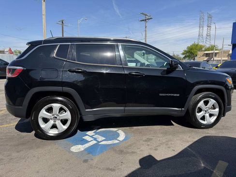 Used 2018 Jeep Compass Latitude w/ Popular Equipment Group FWD image 4
