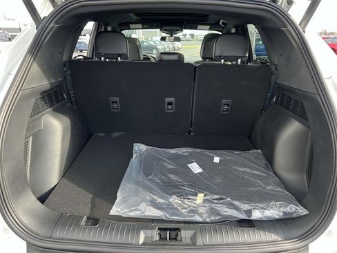 New 2025 Ford Escape ST-Line w/ Equipment Group 301A image 7