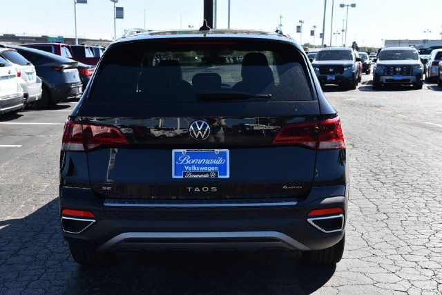 Certified 2023 Volkswagen Taos SE w/ Panoramic Sunroof Package AWD/4WD image 6