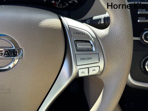 Used 2017 Nissan Altima 2.5 S w/ Power Driver Seat Package image 17