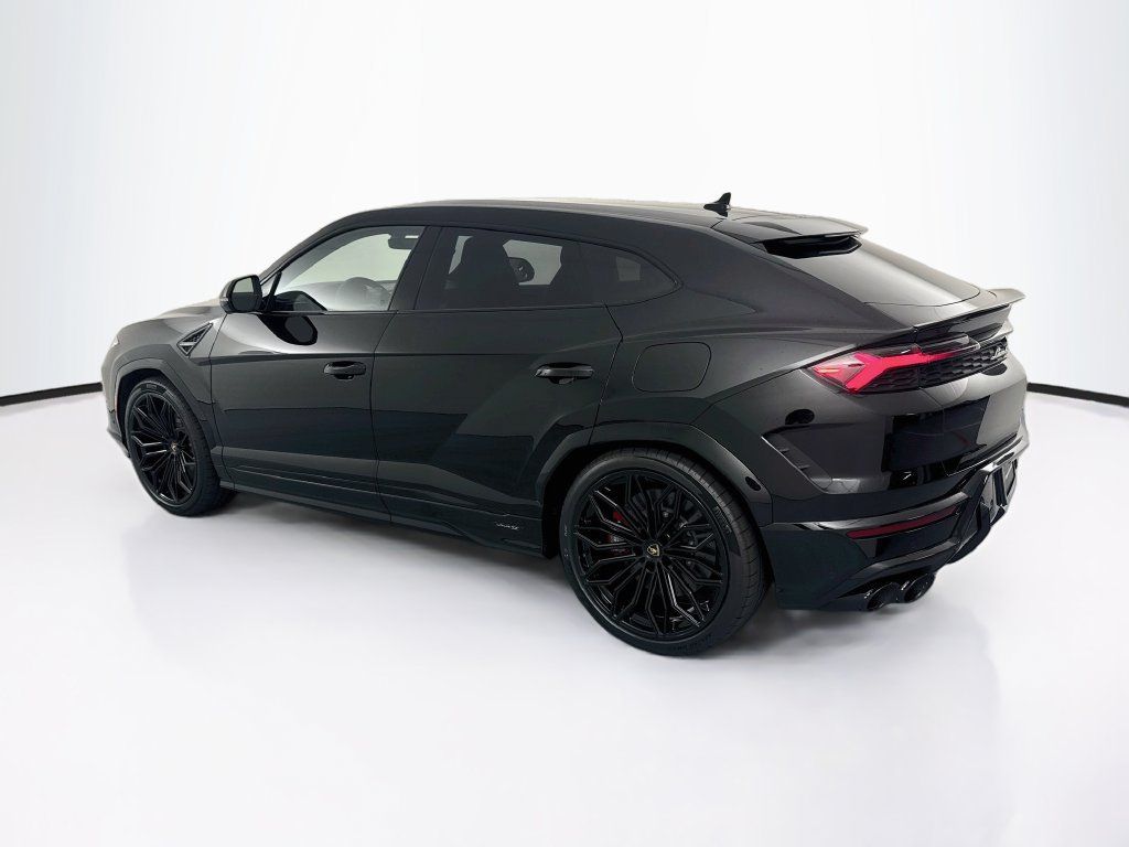 Used 2026 Lamborghini Urus SE AWD/4WD image 7