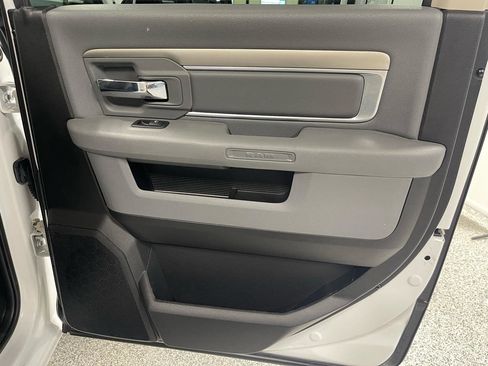 Used 2019 RAM 1500 Big Horn image 9