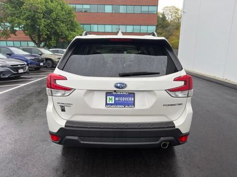 Used 2023 Subaru Forester Limited AWD/4WD image 7