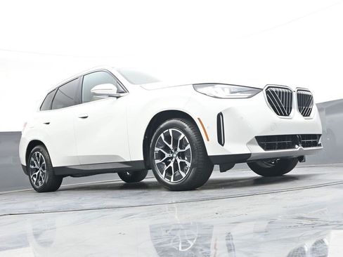Used 2025 BMW X3 xDrive30i w/ M Sport Package AWD/4WD image 26
