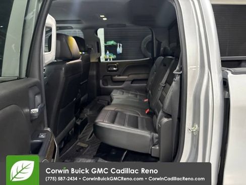 Used 2018 GMC Sierra 2500 Denali w/ Duramax Plus Package AWD/4WD image 31