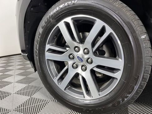 Used 2024 Ford Expedition Max Limited image 12