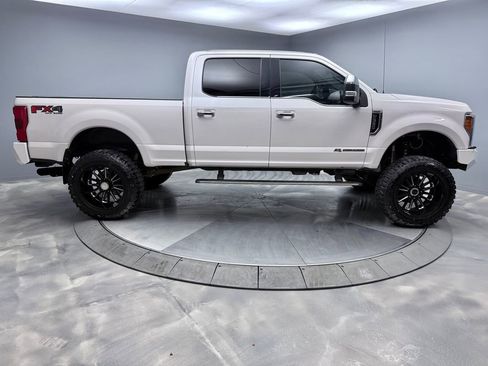 Used 2018 Ford F350 Platinum w/ Platinum Ultimate Package image 4