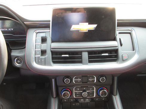 Certified 2022 Chevrolet Tahoe RST w/ Luxury Package AWD/4WD image 13