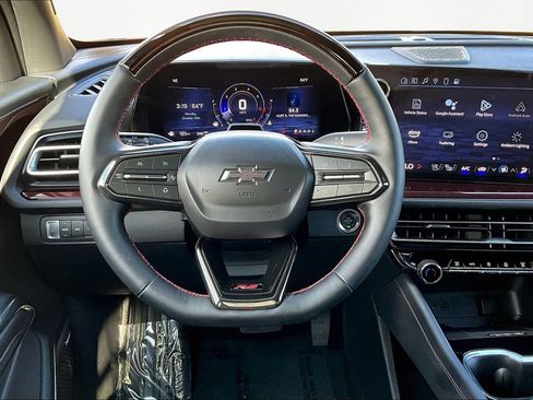 Used 2024 Chevrolet Traverse RS w/ LPO, Floor Liner Package image 5