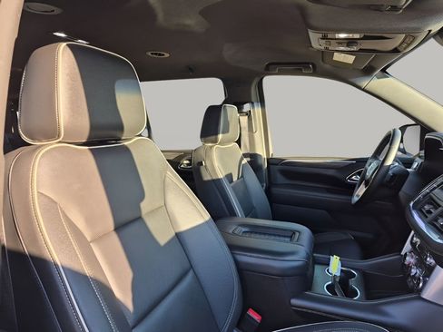 Used 2023 GMC Yukon SLT image 15
