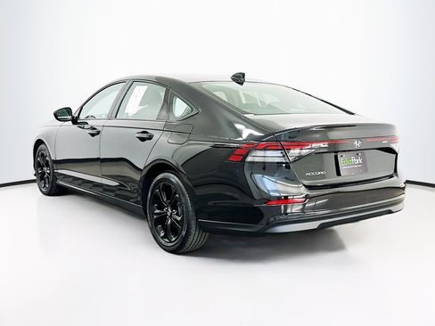 Used 2025 Honda Accord SE image 5