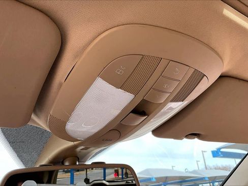 Used 2012 Mercedes-Benz GL 450 4MATIC image 32