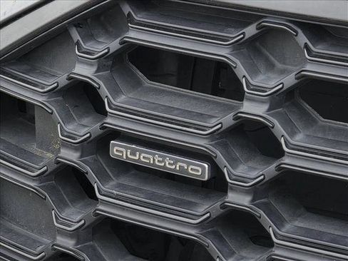 Certified 2022 Audi Q5 2.0T Prestige image 12