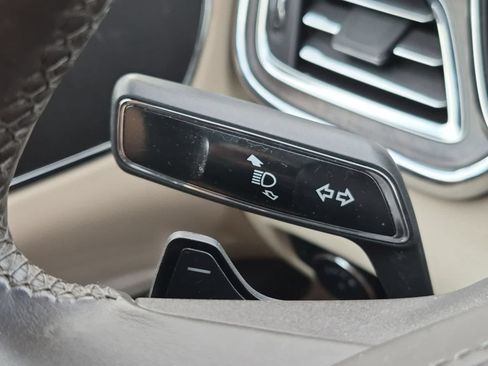 Used 2017 Lincoln Continental Reserve FWD image 28