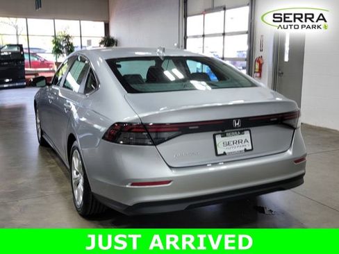 Certified 2023 Honda Accord LX image 7