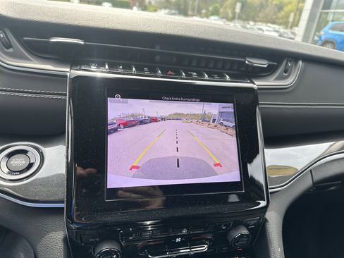 Used 2023 Jeep Grand Cherokee Altitude image 36