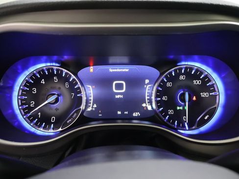 New 2027 Chrysler Pacifica Select AWD/4WD image 25