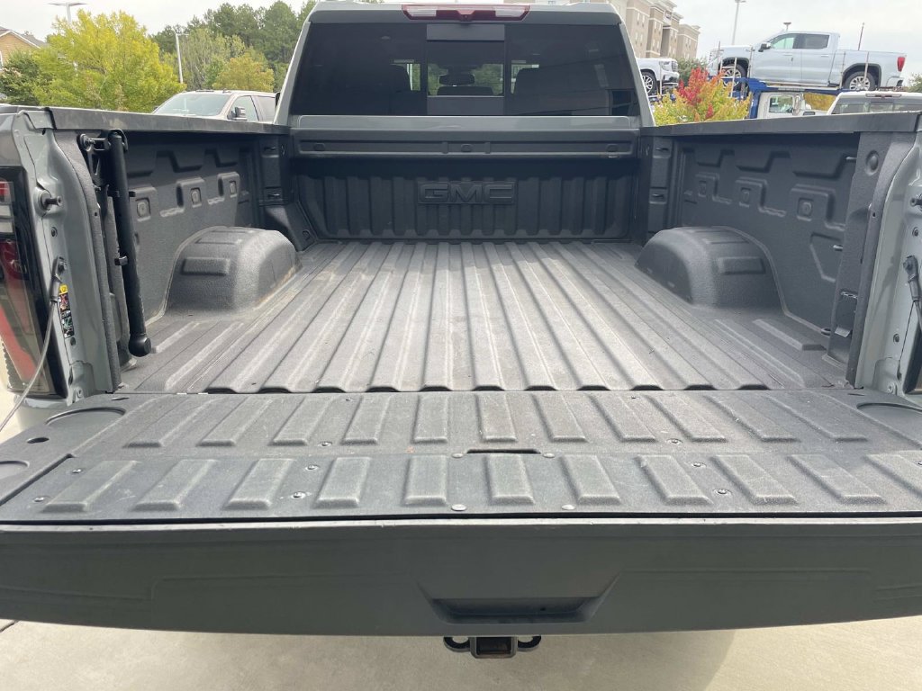 Used 2025 GMC Sierra 2500 AT4 w/ AT4 Preferred Package AWD/4WD image 9