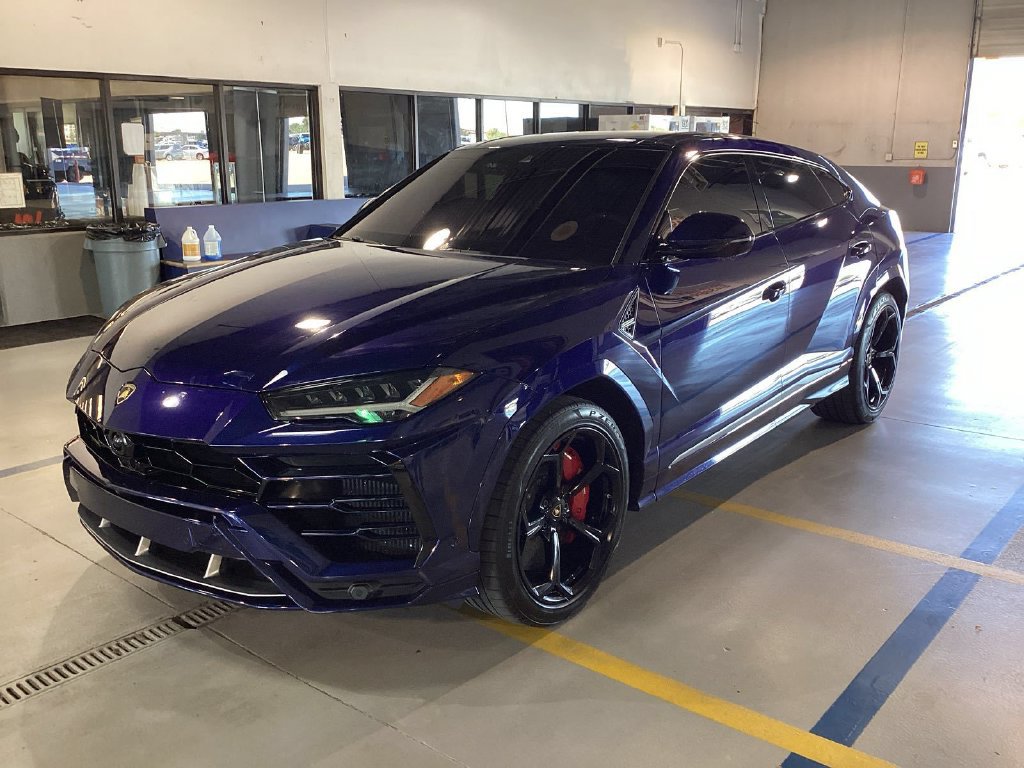Used 2019 Lamborghini Urus AWD/4WD image 2
