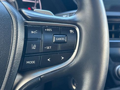 Used 2025 Lexus ES 300h w/ Premium Package image 26