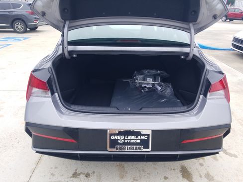 New 2026 Hyundai Elantra SE w/ Cargo Package FWD image 13