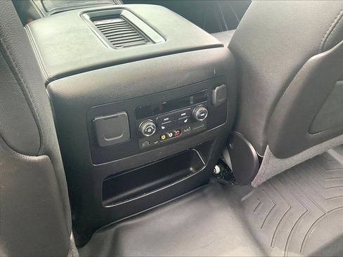 Used 2016 Chevrolet Suburban LTZ AWD/4WD image 12