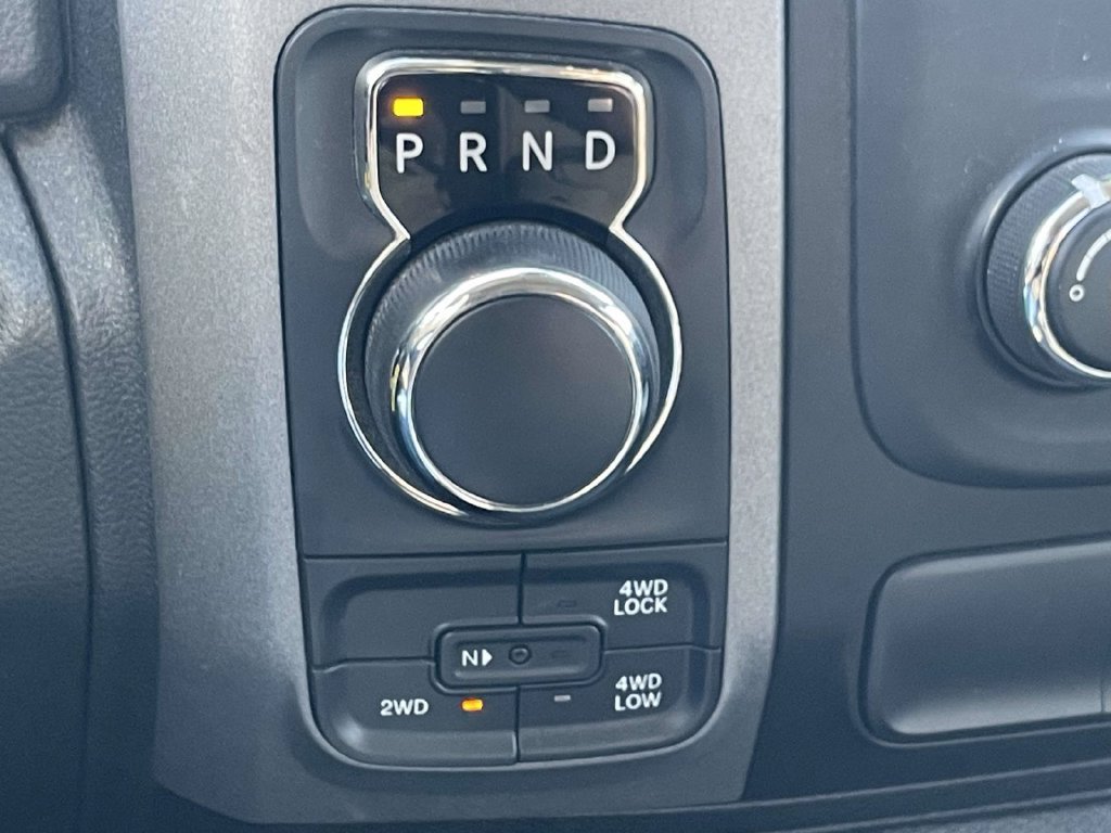 Used 2015 RAM 1500 Express AWD/4WD image 36