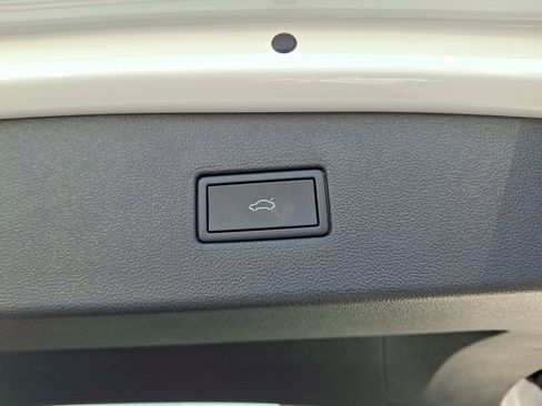 Certified 2024 Volkswagen Tiguan Wolfsburg Edition image 30