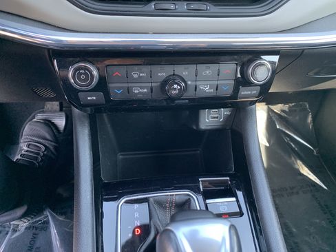 Certified 2022 Jeep Compass Limited AWD/4WD image 28