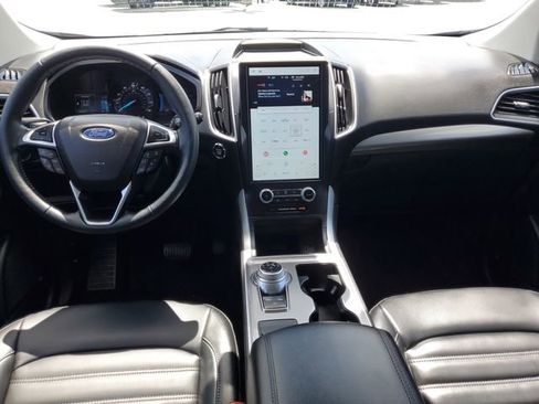 Certified 2024 Ford Edge SEL w/ Convenience Package AWD/4WD image 32