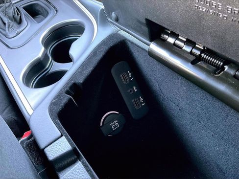 Used 2022 Dodge Challenger R/T Scat Pack w/ Plus Package image 17