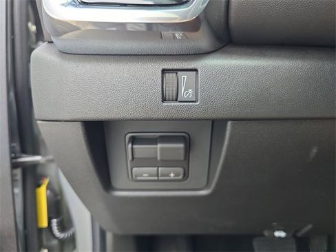 New 2026 GMC Canyon Elevation w/ Convenience Package image 25